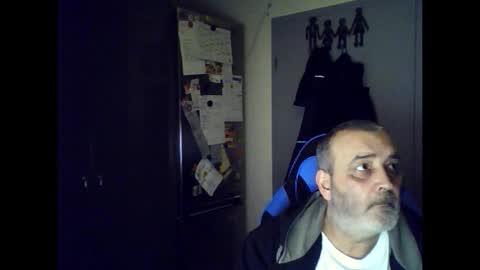 Chris online show from December 2025 07:53:02 PM