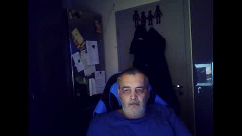 Snapshot of chris250268 chatting on June 2026 02:20:01 AM Chris online show from June 2026 02:20:01 AM