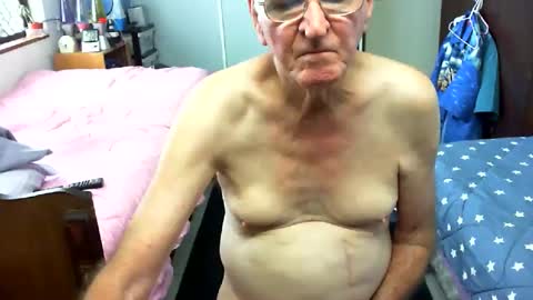 Snapshot of chris51117 chatting on December 2024 09:30:01 PM Chris online show from December 2024 09:30:01 PM