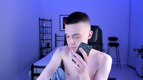   Chris Brown  online show from February 2025 02:37:01 PM