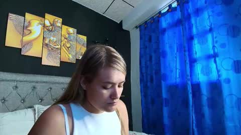 Yarixa online show from November 2025 10:12:01 PM