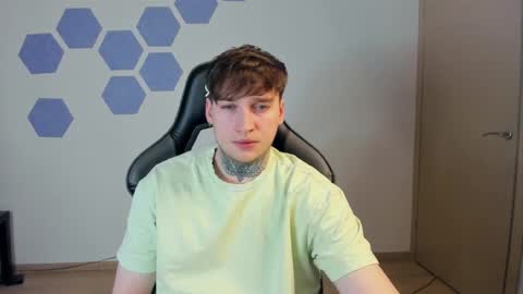 Chris Tyson online show from February 2025 03:41:01 AM