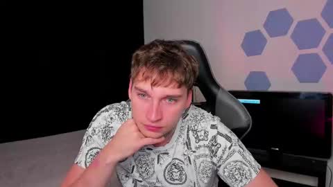 Chris Tyson online show from September 2025 01:27:01 AM