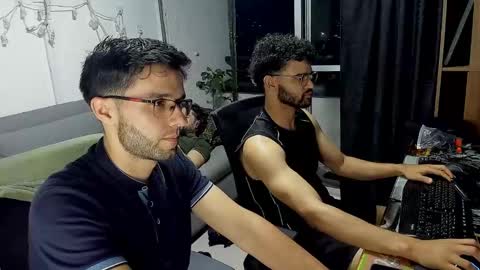 Im Chirs IM MODEL INDEPENDT online show from February 2025 03:18:02 AM