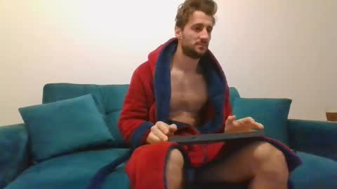 Snapshot of chrisaron chatting on February 2025 04:09:02 AM chrisaron online show from February 2025 04:09:02 AM