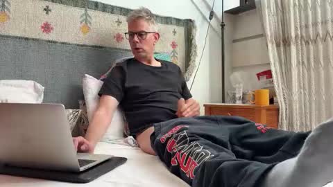 ChrisFtlvr online show from April 2026 03:03:01 PM