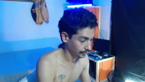 chrisisaak online show from November 2025 06:14:01 PM