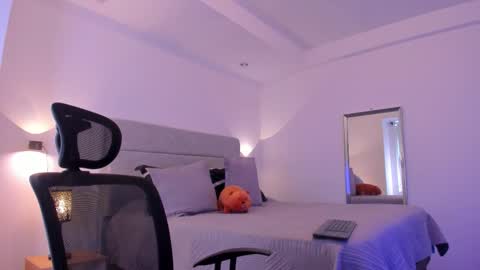 chrismorgan24 online show from October 2025 02:26:01 PM