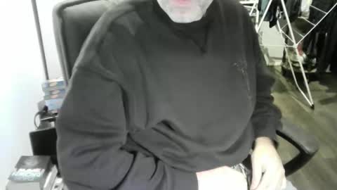 chrisprngr online show from February 2026 10:25:02 PM