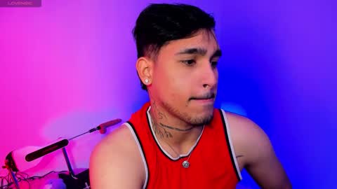 Christian Wang online show from November 2025 11:24:01 AM