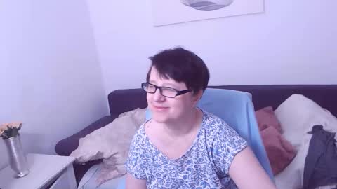 Christa online show from March 2026 12:33:02 PM