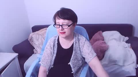 Christa online show from April 2026 06:10:01 PM