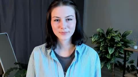 Snapshot of christaschrecongost chatting on February 2026 04:15:02 PM christaschrecongost online show from February 2026 04:15:02 PM