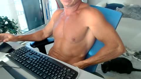 Snapshot of christiano1977 chatting on June 2026 11:41:01 AM Michael USA online show from June 2026 11:41:01 AM