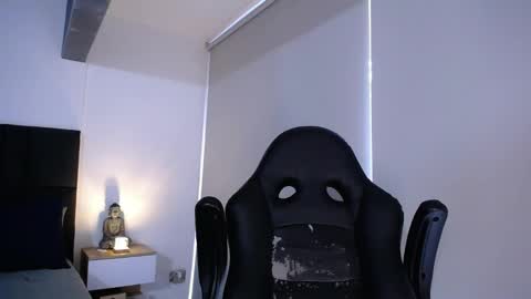 Christian online show from November 2025 01:22:01 PM