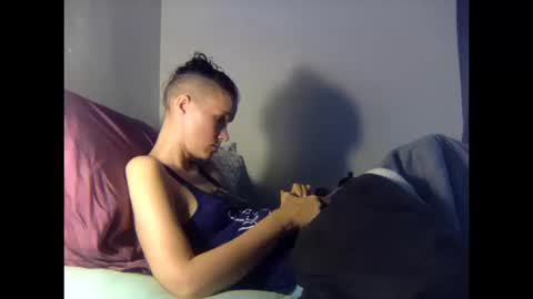 Snapshot of christinasaunters chatting on October 2025 03:34:01 PM Christina Saunters online show from October 2025 03:34:01 PM