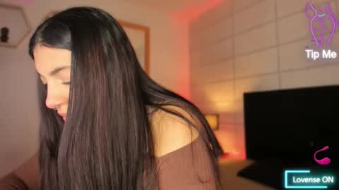 Christine  online show from September 2025 12:10:02 PM