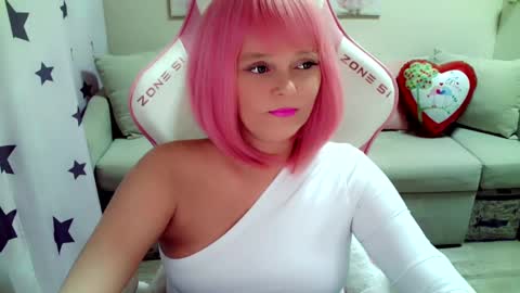 Christi online show from February 2025 07:38:02 AM