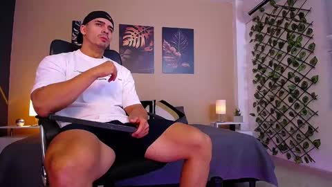 Snapshot of christopherblack_ chatting on February 2026 01:37:02 PM Christopher Black online show from February 2026 01:37:02 PM