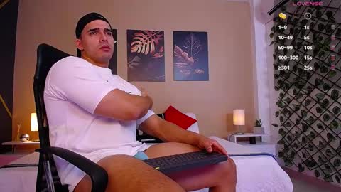 Snapshot of christopherblack_ chatting on March 2026 01:07:02 PM Christopher Black online show from March 2026 01:07:02 PM