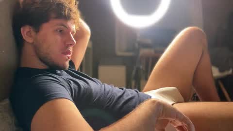 Christopher online show from November 2025 05:57:01 PM