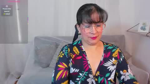 Snapshot of christy_ant chatting on January 2026 05:04:01 PM Christy online show from January 2026 05:04:01 PM