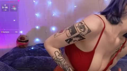 Snapshot of christy_memeow chatting on March 2025 08:27:01 PM christy memeow online show from March 2025 08:27:01 PM