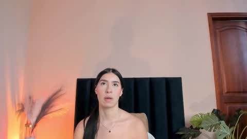 Christy online show from November 2025 06:34:02 PM