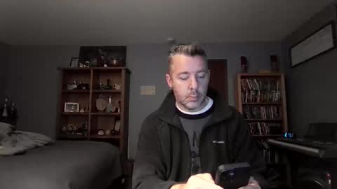 Snapshot of chrisw8121 chatting on November 2025 10:45:01 PM chrisw8121 online show from November 2025 10:45:01 PM