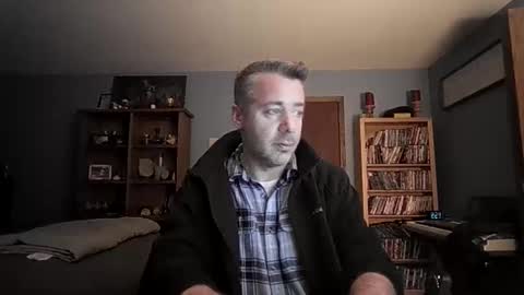 Snapshot of chrisw8121 chatting on February 2026 02:28:02 AM chrisw8121 online show from February 2026 02:28:02 AM