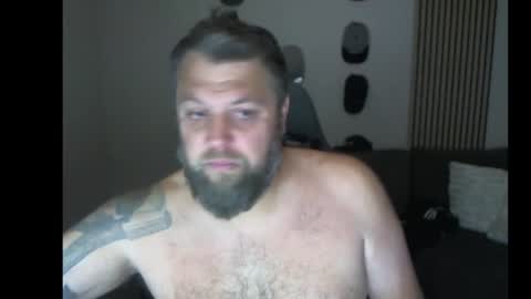 Chrizz online show from October 2025 05:15:02 AM