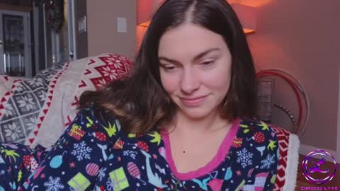 Snapshot of chroniclove chatting on December 2024 12:29:02 AM Marley online show from December 2024 12:29:02 AM