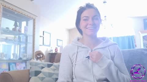 Snapshot of chroniclove chatting on January 2025 04:49:02 PM Marley online show from January 2025 04:49:02 PM