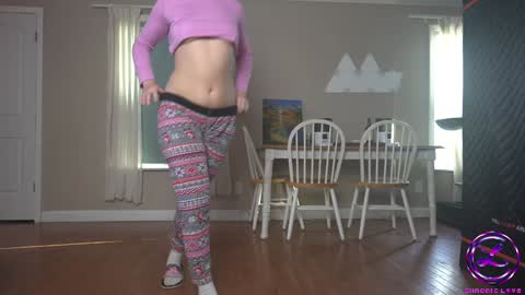 Snapshot of chroniclove chatting on March 2025 11:06:01 PM Marley online show from March 2025 11:06:01 PM