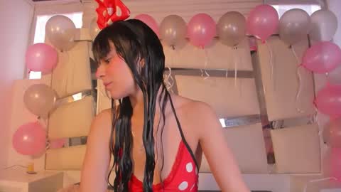 Snapshot of chrystal_jade chatting on October 2025 01:25:02 PM instagram chrystaljade.1 online show from October 2025 01:25:02 PM