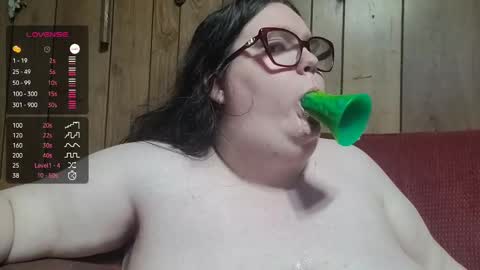 kenli online show from November 2025 02:22:02 AM