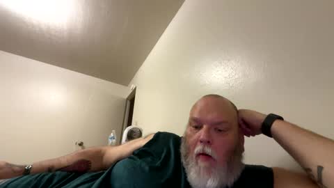 chubbyluvr42 online show from September 2025 04:34:02 AM