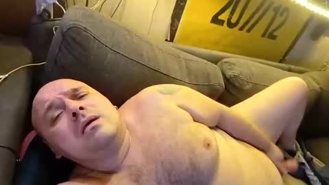 chubbyman40 online show from February 2026 04:58:01 PM