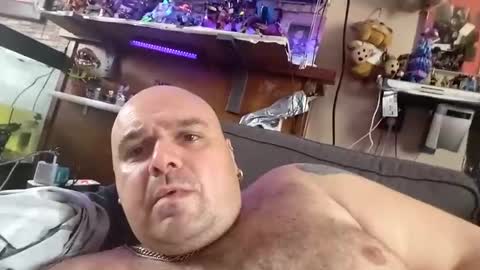 Snapshot of chubbyman43 chatting on May 2026 12:01:01 PM chubbyman43 online show from May 2026 12:01:01 PM