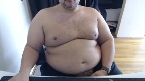 Snapshot of chubbyvix chatting on November 2025 07:15:02 PM AstorYvr online show from November 2025 07:15:02 PM