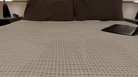 AstorYvr online show from March 2026 03:53:02 AM