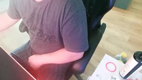 chucky606 online show from November 2025 08:51:05 AM