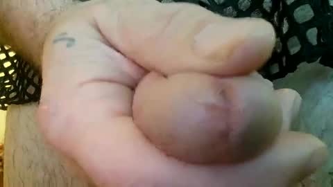 chuffmcgruff315 online show from April 2026 06:12:01 PM