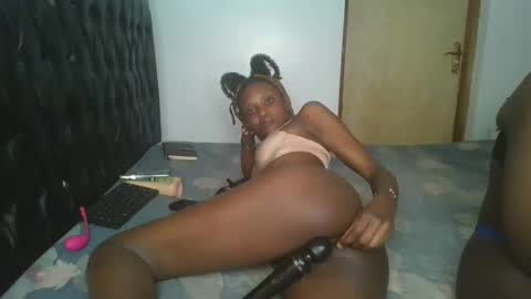 chyna_baibe online show from October 2025 05:54:02 PM