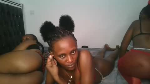 chyna_baibe online show from October 2025 07:31:02 PM