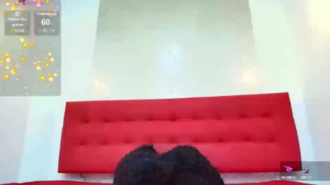 ...   ... online show from October 2025 04:25:02 PM