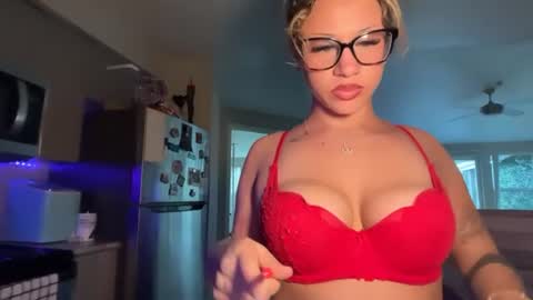 cici1900 online show from July 2026 02:19:01 PM