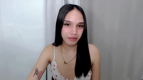Snapshot of cici_02 chatting on September 2025 01:10:01 PM call me Cici online show from September 2025 01:10:01 PM