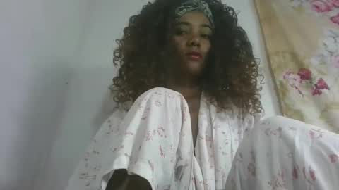 Snapshot of ciciazzhh chatting on March 2026 05:19:01 AM ciciazzhh online show from March 2026 05:19:01 AM