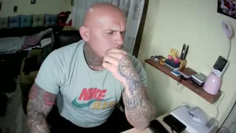 cikakure16081976 online show from January 2025 06:05:01 PM